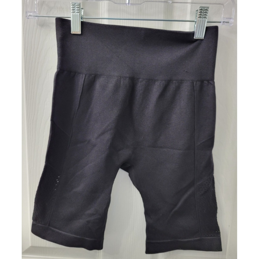 Yogalicious Size Small Bike Shorts Black‎ Ribbed Perforated Legs High Rise EUC